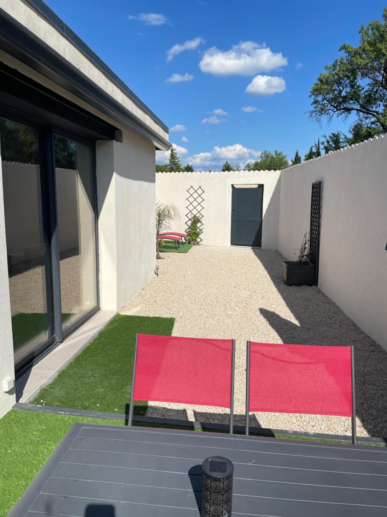 Maison De 40M2 Avec Jardin De 50M2 Orange  Exterior photo